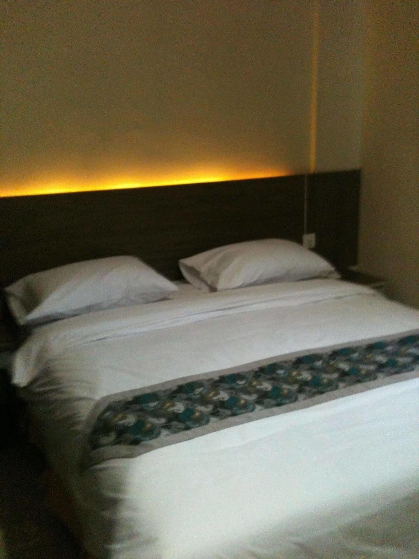 Oyo 625金门酒店 Batam 外观 照片